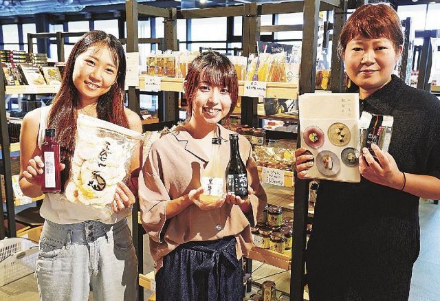 土産物400種、魅力発見 白浜空港に19日、「和歌山セレクト」開店