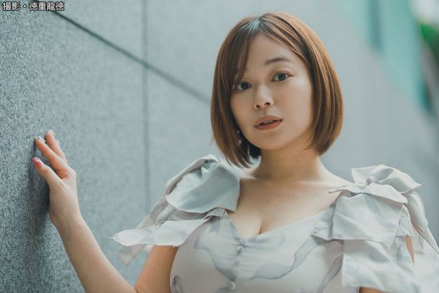 早熟すぎたグラドルが「胸の大きさ」で得たもの、失ったもの　学校裏サイトで“ランキング1位”にされた中学時代
