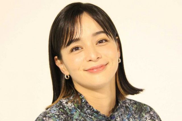 40歳・加藤ローサが「全然変わらない」　移動中の“素”の様子に驚きの声「いつ見ても可愛いな」