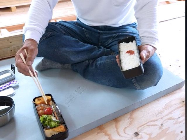 「おかずは7品作ってくれや」と頼んだら？　弁当の中身に「笑った」「いい夫婦」