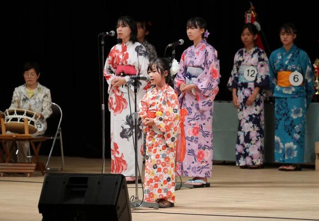 「石狩川流れ節」歌声競う 旭川で全国大会 最高賞に訓子府・斉藤さん