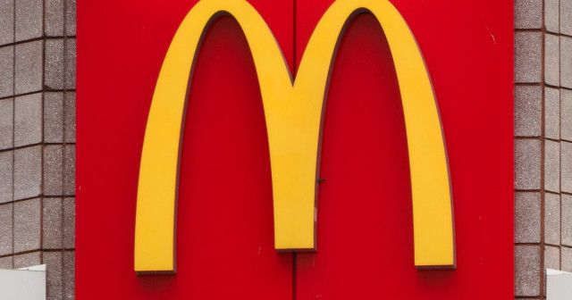 【ハッピーセット新作】日焼けキティがかわいい〜！マクドナルド「ハッピーセット」にハローキティが登場