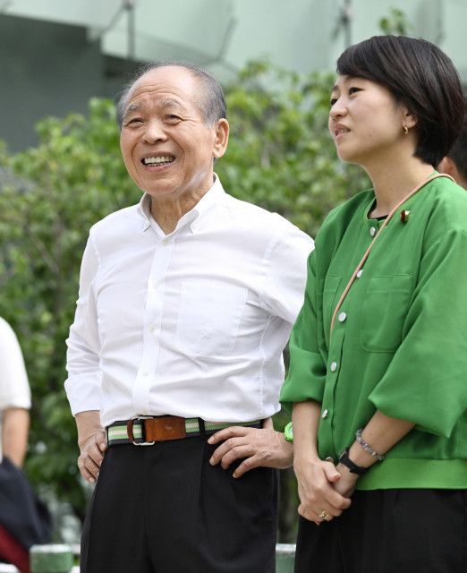 第一声前に自民候補を応援　23年ぶり復党の鈴木宗男氏