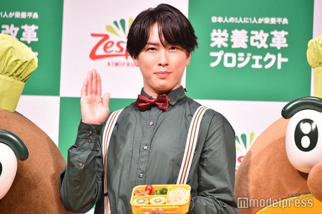 Snow Man宮舘涼太、TVCM発表会で弁当作り “舘様ワールド”全開で取材陣から拍手