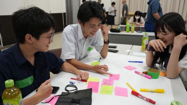 イオンモール甲府昭和で「放課後カフェラボ」始動 中高生の居場所づくりに