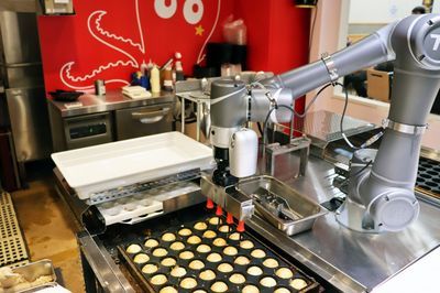 高精度・多品種要求に対応…総菜ロボット、ＡＩ活用で追究する日本品質
