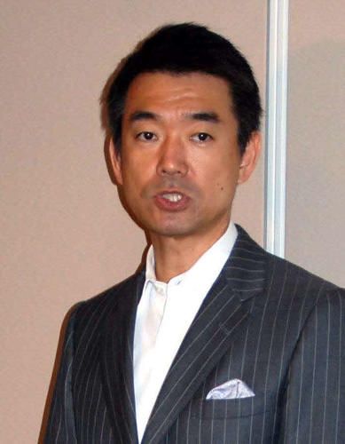 「妻とは手をつないでますよ、人のいないところで」橋下徹氏が愛妻家ぶり明かすも、子育てには…