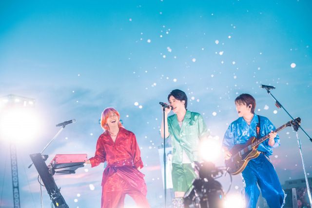 Mrs. GREEN APPLE、10周年ライブ“大規模”演出で感謝 1200機ドローンアートも…大森元貴「愛してるよ!」