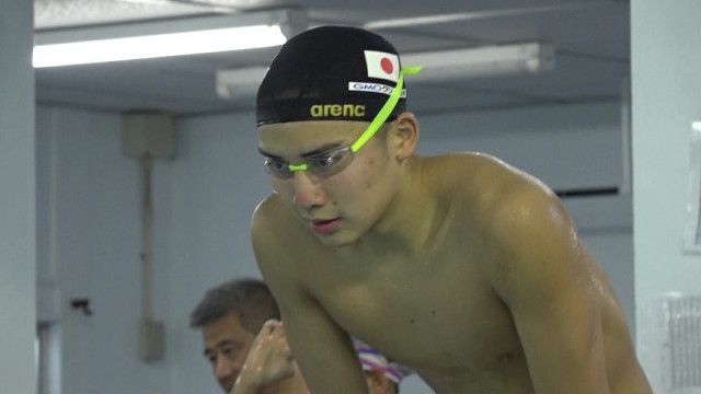 「1500m、めっちゃ短い」17歳高校生が日本新記録！世界水泳史上“メダルゼロ”種目に挑む新星、その強さの理由