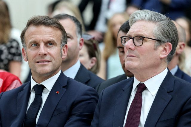 英仏首脳、新たな移民抑止策の必要性で合意 10日会談へ