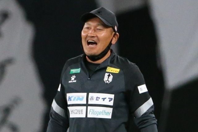 選手・スタッフからパワハラの申し立て…J3高知が秋田豊監督の休養を発表「両者の意見が相違する部分もあるため、第三者の特別調査委員会を設置」
