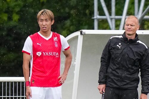 “偽SB”起用のS・ランスDF関根大輝、古巣柏戦で初勝利狙う「内容にこだわりながら自分も点取りたい」