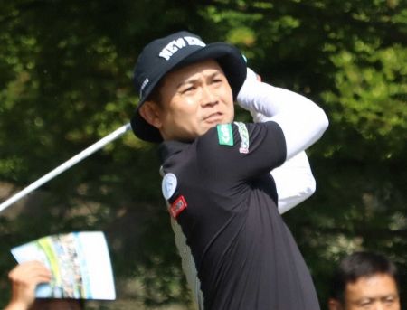 石過功一郎が単独トップ 諸藤将次らが1打差で2位 NIKKEN杯ゴルフ