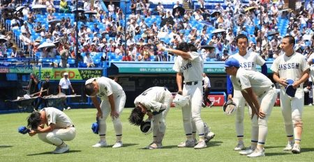 【高校野球】実践学園 エース新渡戸8回2失点の好投も無念 前年王者・関東第一に敗れ決勝進出ならず