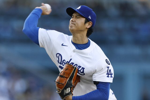 大谷翔平、6度目の登板は3回1失点4安打3奪三振。初回被弾も35号2ランで取り返す“リアル二刀流”の活躍に列島騒然「エグい」「ホームラン返し!」