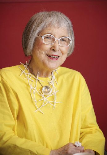 灯火管制が解除され明かりともった食卓、家族で囲んだ幸せの光景…児童文学作家・角野栄子さん