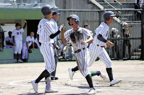 開星、つなぎ極め２６点…主将の分析生きた　