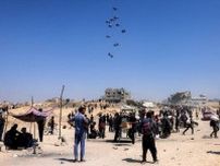 ヨルダンとUAE ガザに上空から支援物資を投下