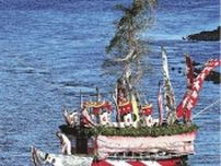 御舟、古座川を彩る　河内祭、和歌山