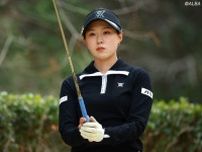 女子プロゴルファーが奥入瀬渓流を散策　マイナスイオンを全身に浴びてリフレッシュ 「コダマが出てきそう」