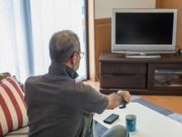 60歳会社員男性「テレビでおいしそうなスイーツを見るのが辛い」物価高の暮らし
