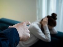 「妻を奴隷扱い」したモラハラ元夫を“いい人”と言う実母。現夫への「ひどい皮肉」に愕然