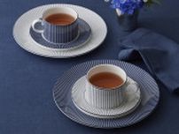【会員限定プレゼント】最新号「小さな家、小さな部屋」。〈ウェッジウッド〉の新作“ジオ ブルー”シリーズより、ティーカップ＆ソーサーとプレートをセットで１名に。