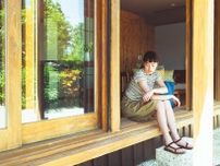 〈フミカ_ウチダ〉のTシャツは、夏の旅にぴったりな優しい肌触り。