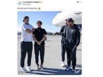 大谷と由伸が背比べ？　隣でカーショーは凝視…球団公式が泣き笑いしたオールスター出発前のお茶目な1枚