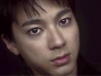 「干し芋と納豆、豆腐だけの食事」「本物のウジ虫も食べました」山田裕貴が堤真一とのW主演作『木の上の軍隊』で追体験した“敗戦を知らず潜伏した日本兵”の壮絶生活