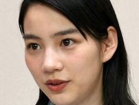 のん、公開した新しい髪色ショットにフォロワー絶賛「似合いすぎ」「ニットドレスもパンクで素敵」「SUGIZOぽくってめっちゃカッコイイ」