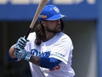 中日・チェイビス、特大ファールで観客沸かす、来日初実戦は2打数無安打も鋭いスイングをファンに披露