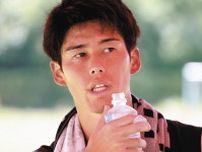 名古屋グランパス、DF佐藤瑶大が前日に選手会主催のボウリング大会でストライク11度の活躍 すご腕の理由は…「しばらくやりたくない」