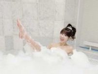 56歳、輝きは健在！「かつみ♥さゆり」さゆりの泡風呂“美脚”ショットに「綺麗すぎる」の声
