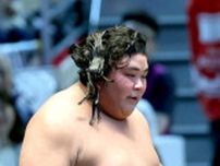 超異例！取組中に大銀杏がザンバラ髪に、伯桜鵬のマゲが霧島戦でほどける