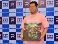 松井ケムリ　相方休み中にミニ四駆作りに夢中「『くるま』にかけて新しい相方としてミニ四駆を作らせていただきました」