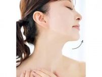 【石井美保さん エクラ世代になって始めたケア】アイケアや表情筋トレーニング、血管&リンパケアを実践中！