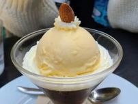 森のカフェへ