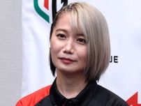 人気女流雀士、国産車の納車報告に「いい車や…」の声　“アクスタ”にツッコミも「遺影かよw」