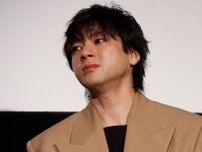 山田裕貴、舞台あいさつで涙　サプライズの手紙に「これはズルくないですか」　堤真一は笑顔で見守る