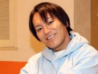 狩野英孝、恒例RIZIN副音声でいきなり“迷実況”　日本人女王に対し「そんなことよりどっちが伊澤さんですか？」視聴者笑撃