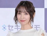 篠田麻里子の始球式に反響「39歳とは思えない!!」「スタイル良くて最高」　5歳娘も同行し試合観戦