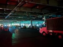 「仕事にならない」冷蔵施設使えず業者ら悲鳴…岐阜市中央卸売市場で停電　大型トラックの衝突事故で高圧電線が損傷