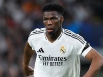 「サッカー史上最もシュール」 レアルMFチュアメニのセルフジャッジが話題に！ 真剣勝負の場での思わぬ珍プレー