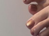 サンダルからチラ見えでオシャレ♡【40・50代】が似合う「夏のフットネイル」って？
