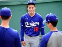 山本由伸にコーチがダメだし!?　“メジャー名物”に初潜入も…背後から「No,no,no,no！」
