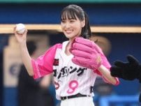 「かわいすぎて言葉を失う」神宮に降臨した勝利の女神　ポニテふわり→まさかの結果も「好き」