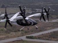ドバイで「空飛ぶタクシー」。2026年よりサービス開始