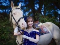 24歳で引退馬の馬主に。グラビアアイドル続けながら、中山競馬場ではたらく理由。
