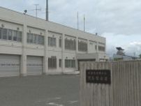 「バイクが転倒した」1080ｃｃオートバイで79歳男性ライダー激突…ツーリング中に仲間の目の前でカーブ曲がり切れず　胸を強打するなどして死亡　5〜6台の中盤を走行　北海道日高町